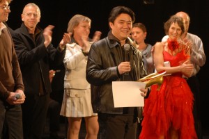Zhuang Yuxin reçoit le grand prix du jury pour TEETH OF LOVE